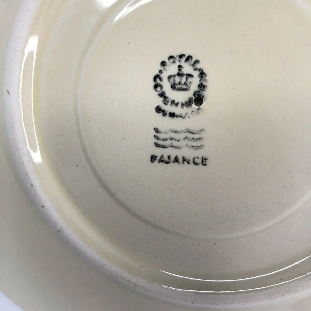 Royal Copenhagen Zinnia Gravy Boat Fajance Attached Underplate Sauce Dish Denmar